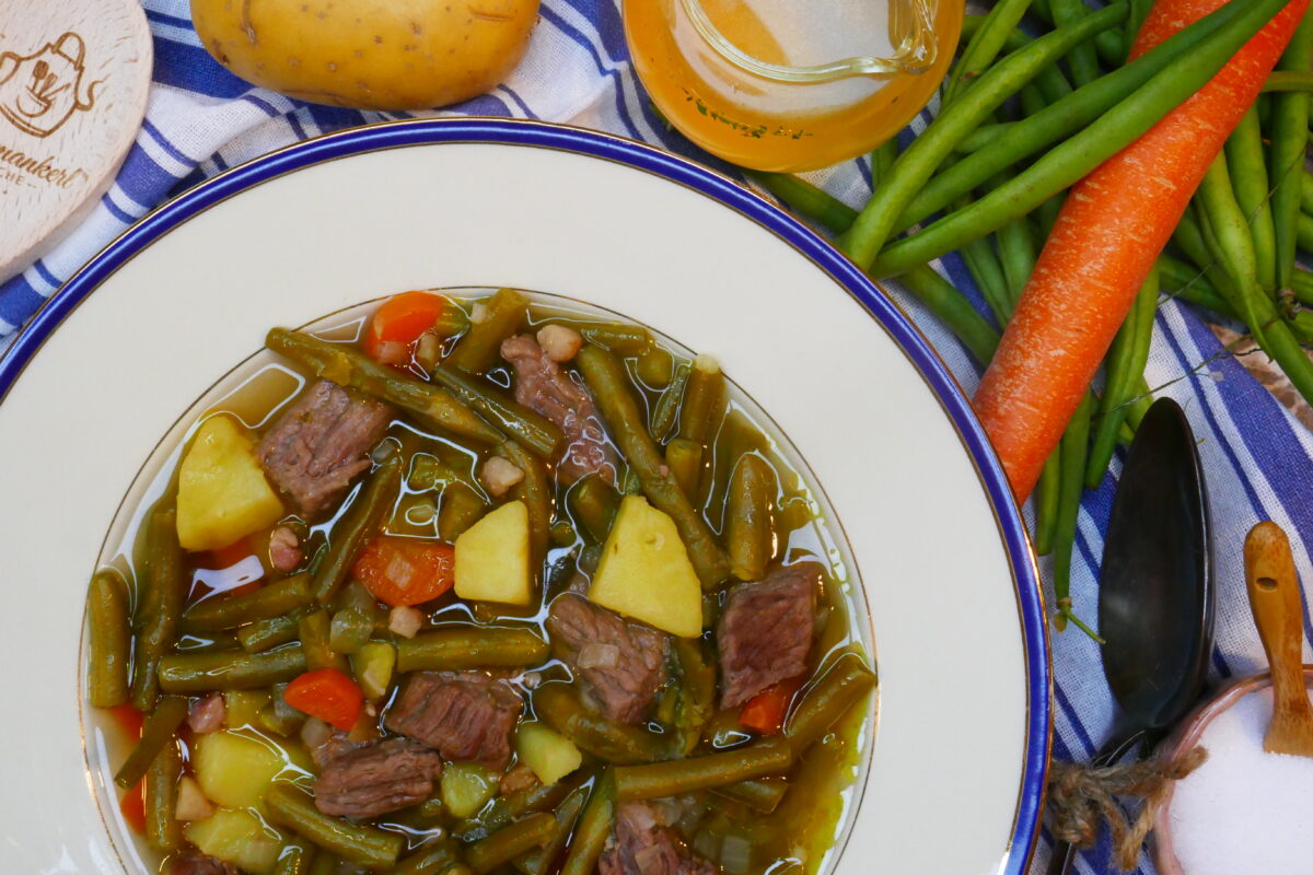 Herzhafter Bohneneintopf mit Rindfleisch