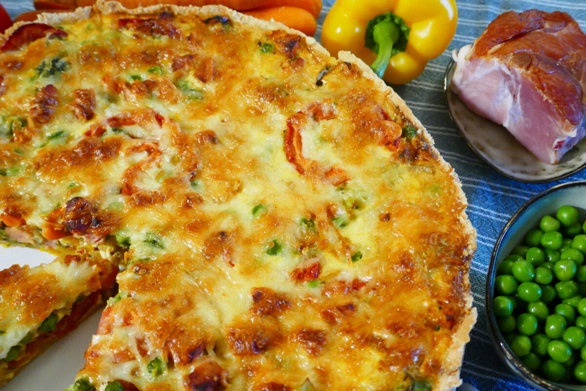 Bunte Gemüse-Quiche mit Kasseler