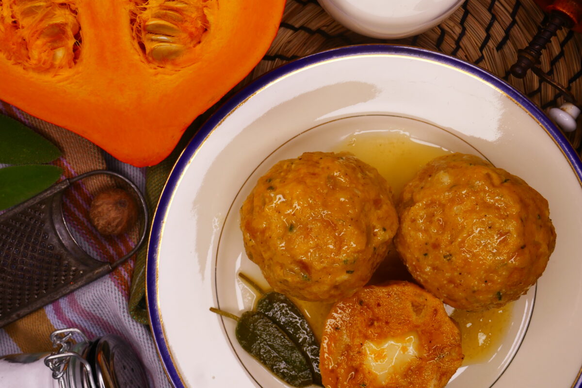 Kürbisknödel mit Salbeibutter