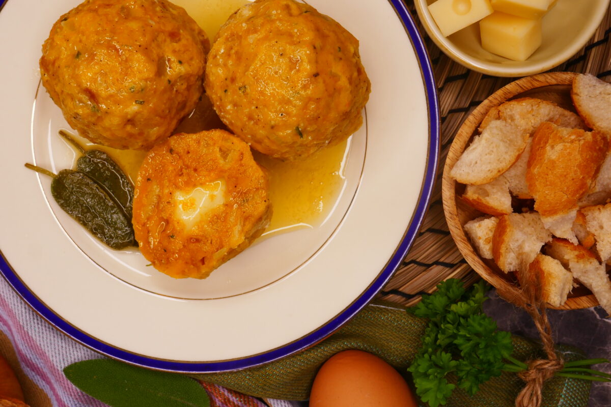 Kürbisknödel mit Salbeibutter