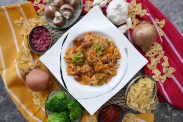 Schinken-Brokkoli-Pasta mit Champignons
