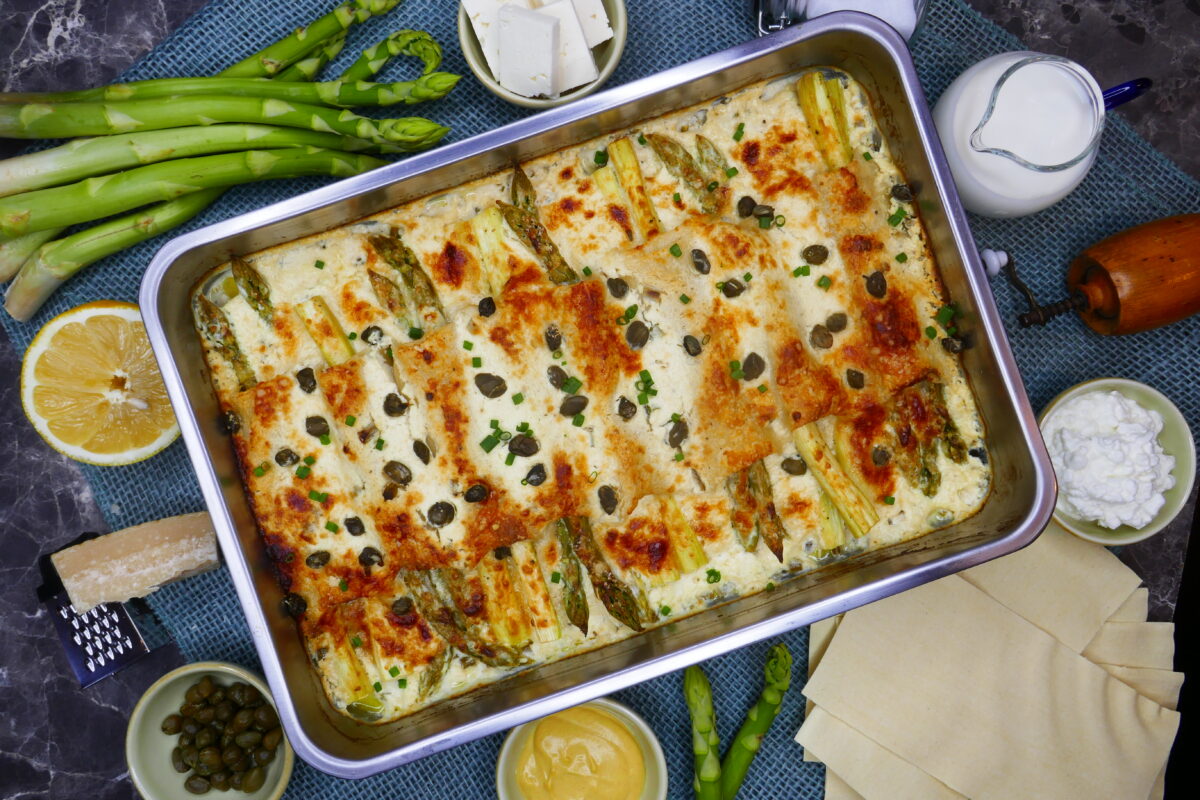 Spargel-Cannelloni in Ziegenkäsesoße