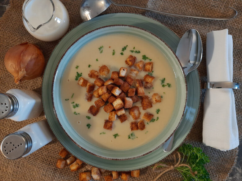 Spargelcreme-Suppe