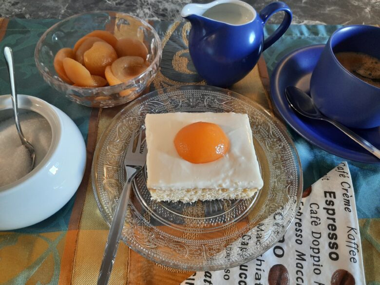 Spiegeleikuchen