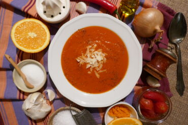 Tomaten-Orangen-Suppe