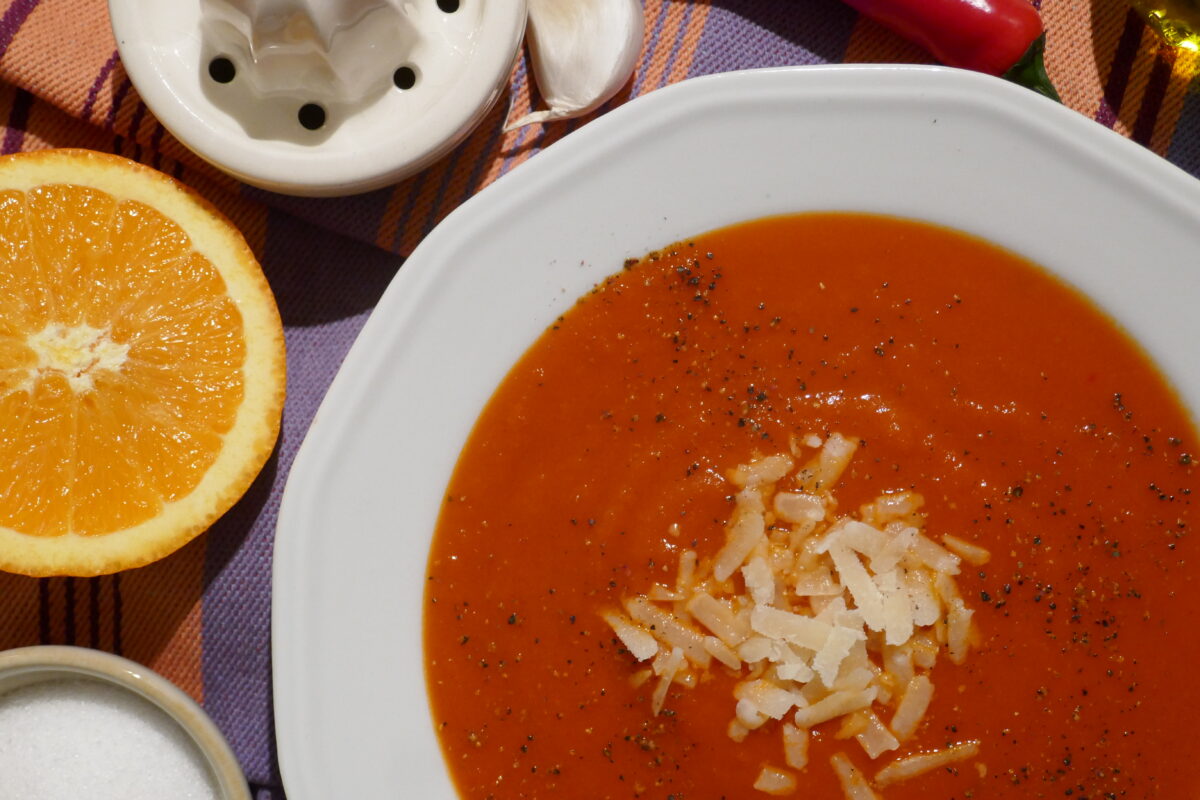 Tomaten-Orangen-Suppe