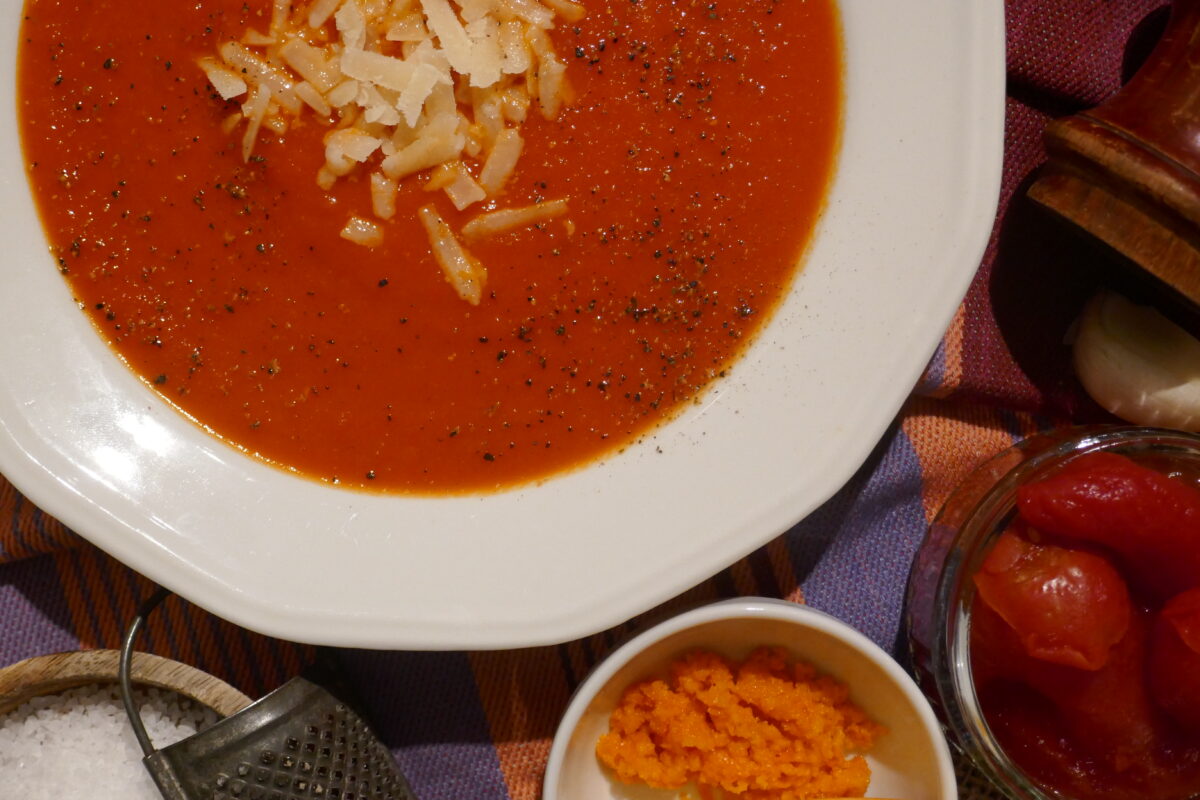 Tomaten-Orangen-Suppe