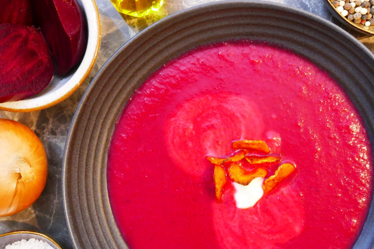 Rote Beete Suppe mit Orange und Ingwer
