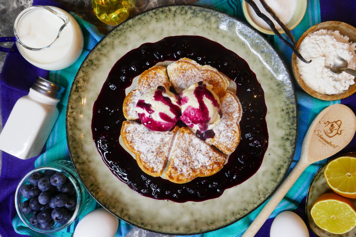Waffeln mit Heidelbeerkompott