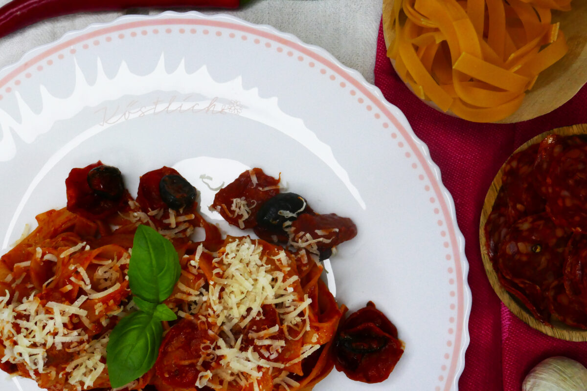 Fettuccine Salsiccia Piccante